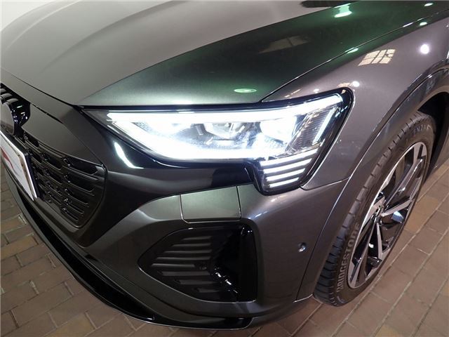 صورة 10 لـ 2023 AUDI Q8 SPORTBACK E-TRON