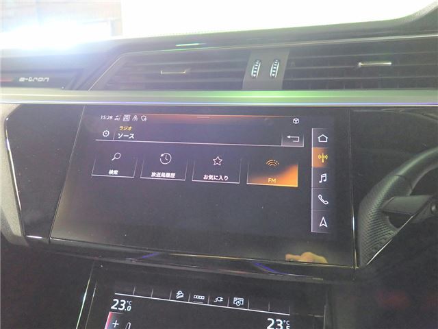 صورة 9 لـ 2023 AUDI Q8 SPORTBACK E-TRON