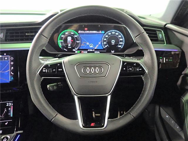 صورة 4 لـ 2023 AUDI Q8 SPORTBACK E-TRON