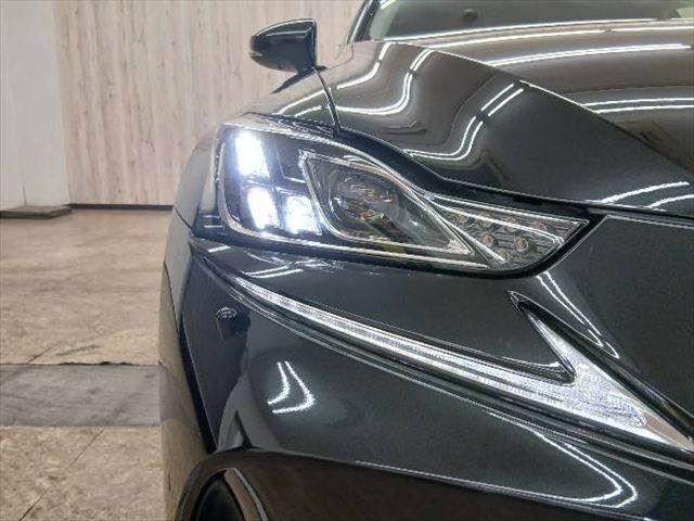 2017 Lexus IS — миниатюра 26