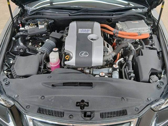 2017 Lexus IS — миниатюра 27