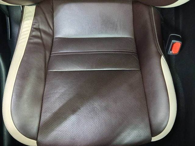 2017 Lexus IS — миниатюра 49