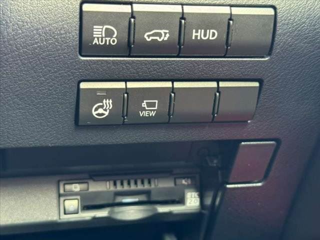صورة 7 لـ 2020 Lexus RX