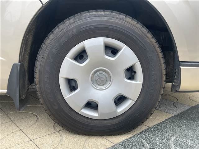 2005 Toyota HIACE — миниатюра 23