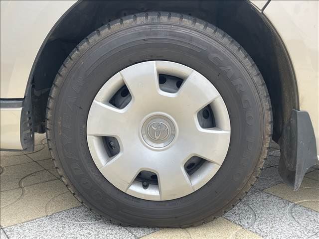 2005 Toyota HIACE — миниатюра 26