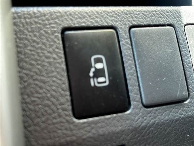 صورة مصغرة 19 لـ 2008 Toyota VOXY