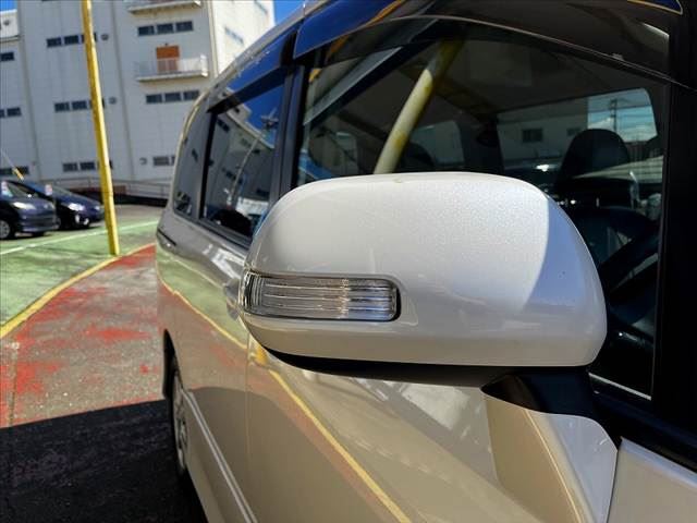 صورة مصغرة 26 لـ 2008 Toyota VOXY