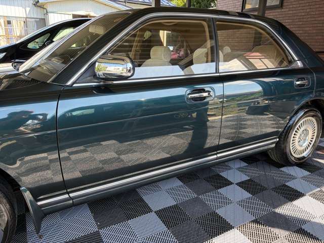 1994 Nissan GLORIA — миниатюра 12
