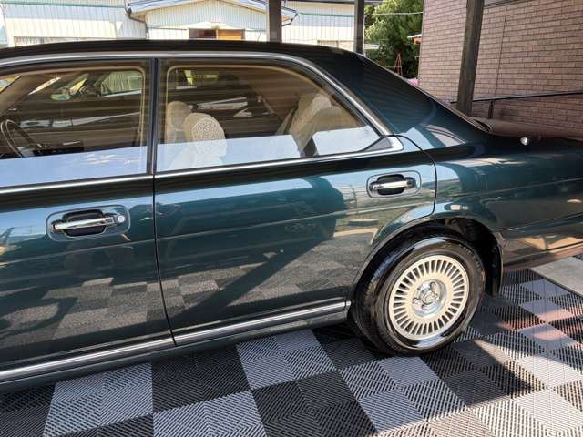 1994 Nissan GLORIA — миниатюра 13
