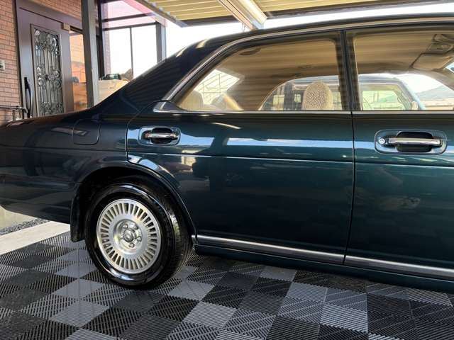 1994 Nissan GLORIA — миниатюра 20