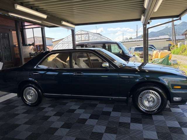 1994 Nissan GLORIA — миниатюра 21