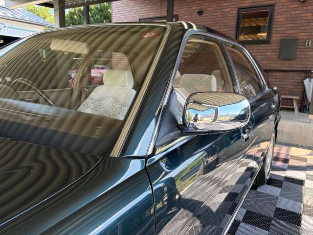 1994 Nissan GLORIA — миниатюра 23