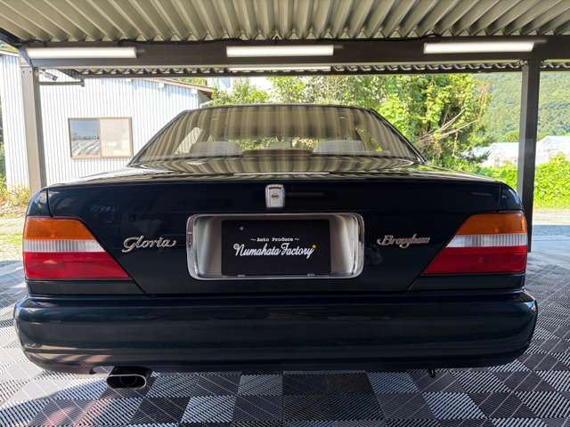 1994 Nissan GLORIA — миниатюра 24