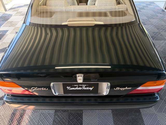 1994 Nissan GLORIA — миниатюра 25
