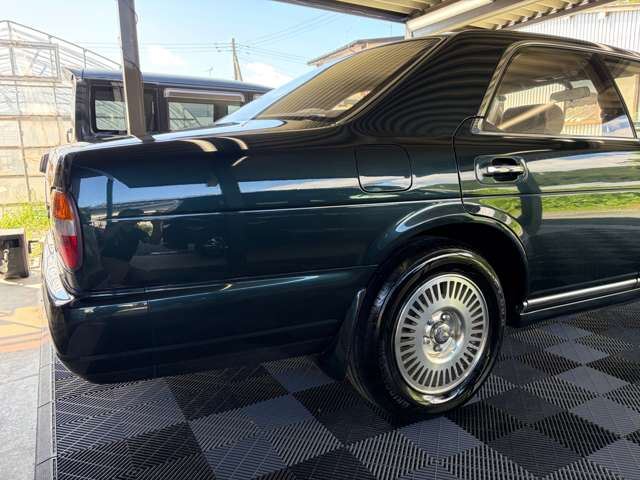 1994 Nissan GLORIA — миниатюра 28