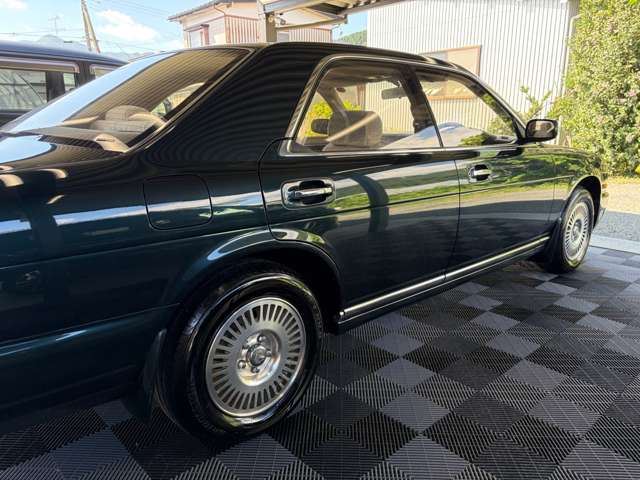 1994 Nissan GLORIA — миниатюра 29