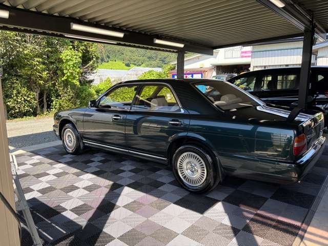 1994 Nissan GLORIA — миниатюра 35