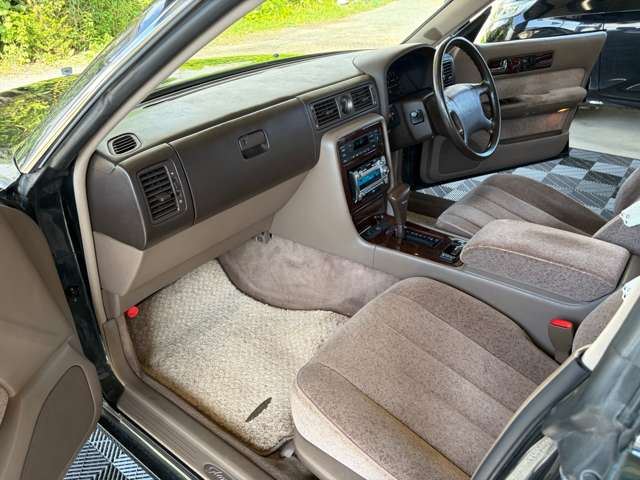 1994 Nissan GLORIA — миниатюра 51