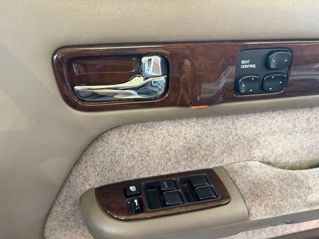 1994 Nissan GLORIA — миниатюра 57
