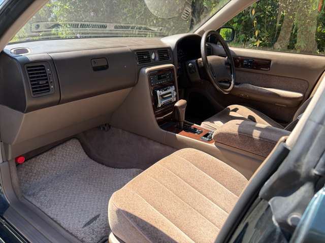 1994 Nissan GLORIA — миниатюра 72