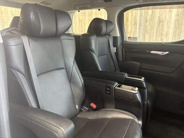 2019 Toyota ALPHARD — миниатюра 11