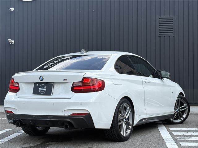 2015 BMW 2 SERIES photo 2