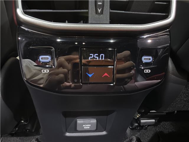 2025 Lexus RX thumbnail 43