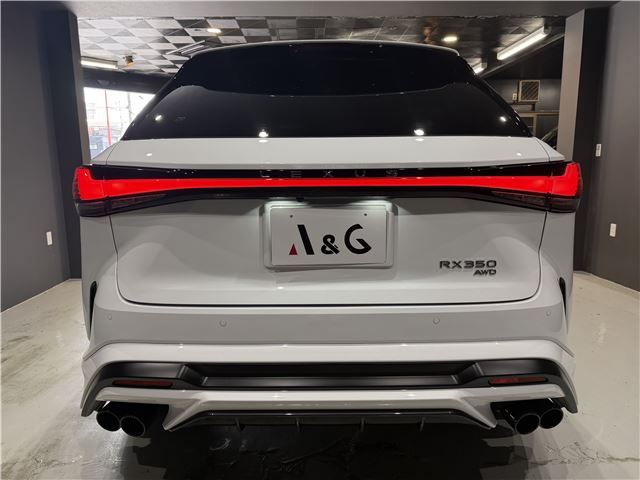 صورة 6 لـ 2025 Lexus RX