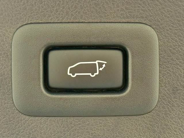 2022 Toyota ALPHARD — фото 9