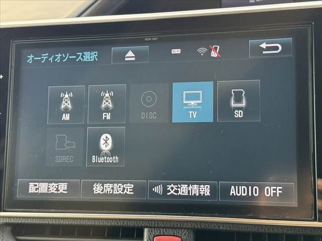 2017 Toyota ESQUIRE — миниатюра 23