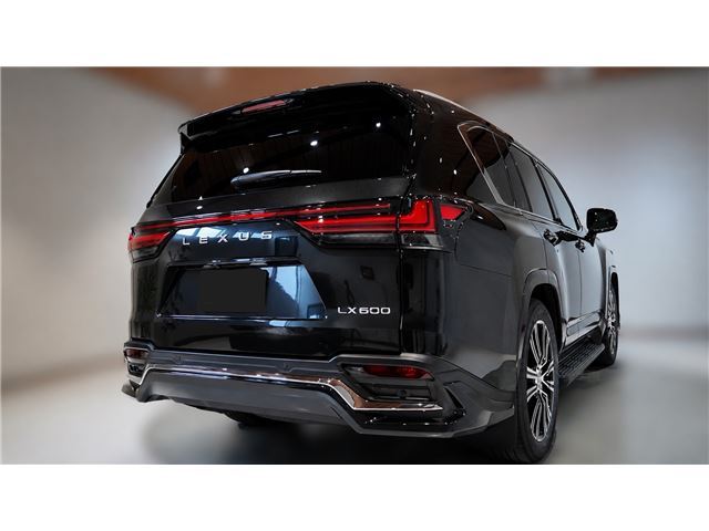 صورة 2 لـ 2026 Lexus LX