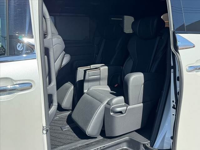 2023 Toyota ALPHARD — миниатюра 18