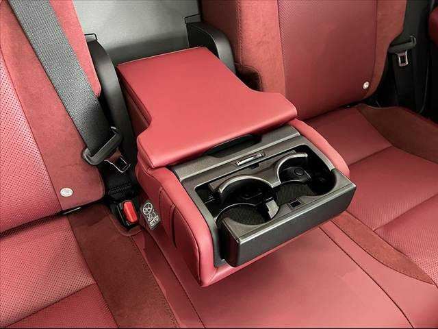 صورة مصغرة 32 لـ 2025 Lexus RX