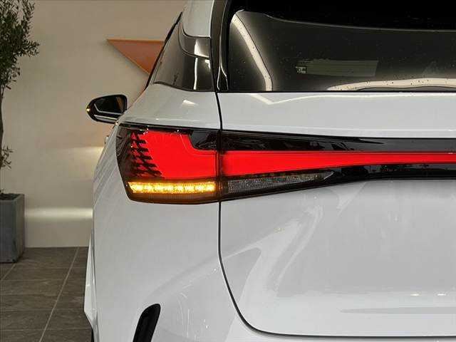 صورة مصغرة 39 لـ 2025 Lexus RX