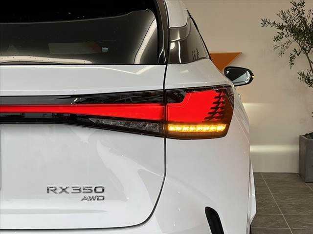 صورة مصغرة 40 لـ 2025 Lexus RX