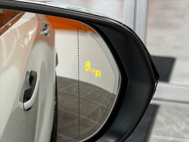 صورة 7 لـ 2025 Lexus RX