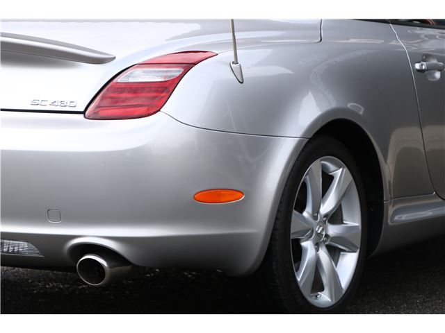 2010 Lexus SC — миниатюра 16