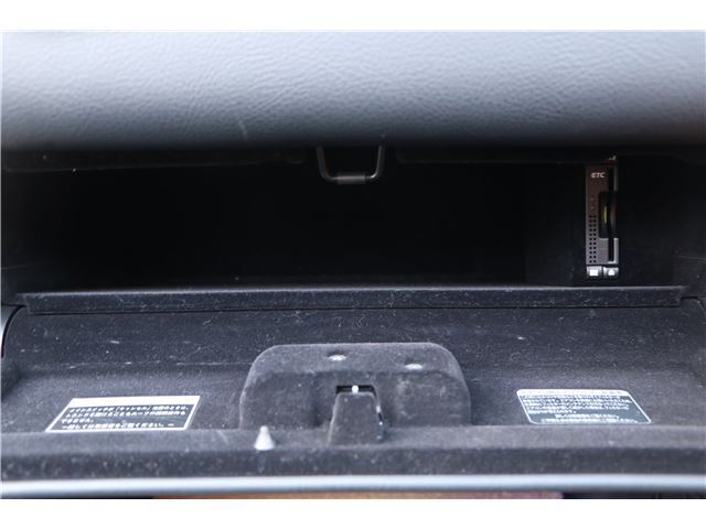 2010 Lexus SC — миниатюра 60