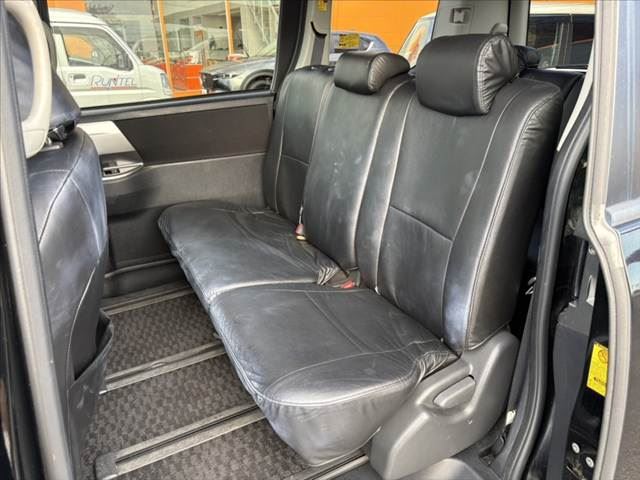 2012 Toyota VOXY 缩略图 19
