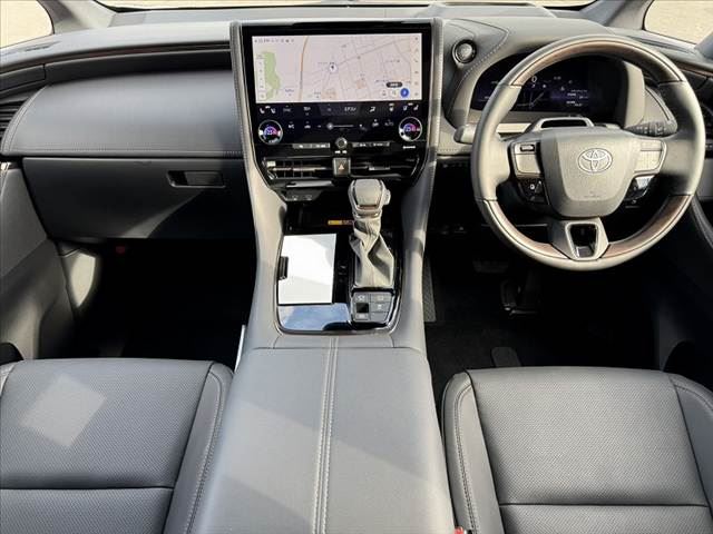 2025 Toyota ALPHARD — фото 2