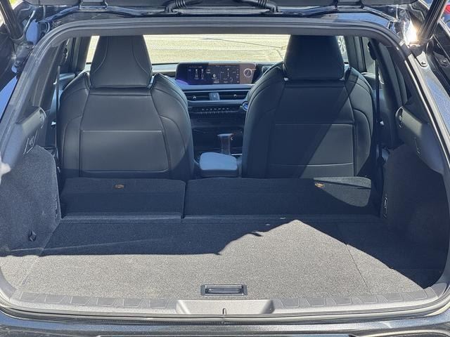 2019 Lexus UX — миниатюра 24