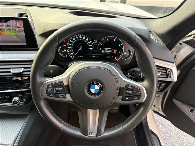 صورة 10 لـ 2019 BMW 5 SERIES TOURING