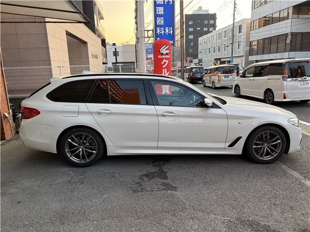 صورة 8 لـ 2019 BMW 5 SERIES TOURING