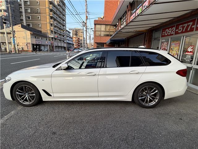 صورة 4 لـ 2019 BMW 5 SERIES TOURING