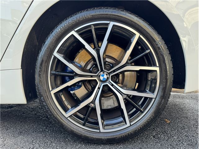 صورة مصغرة 14 لـ 2021 BMW 5 SERIES