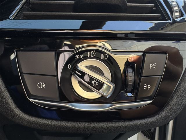 صورة مصغرة 30 لـ 2021 BMW 5 SERIES