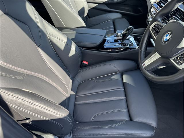 صورة مصغرة 35 لـ 2021 BMW 5 SERIES