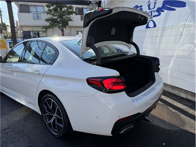 صورة مصغرة 39 لـ 2021 BMW 5 SERIES