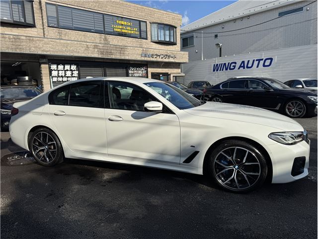 صورة 10 لـ 2021 BMW 5 SERIES