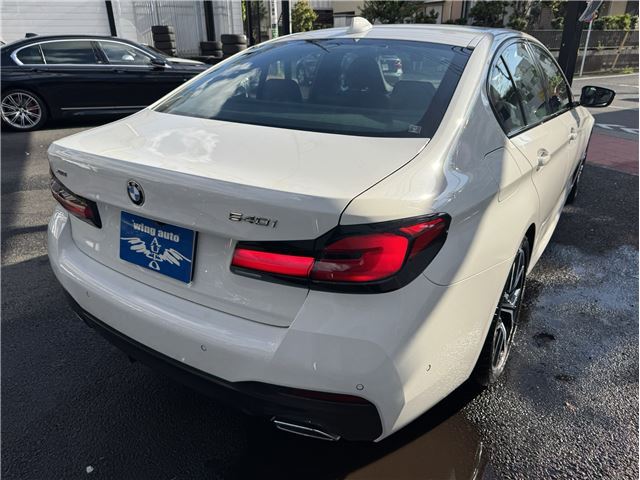 صورة 9 لـ 2021 BMW 5 SERIES